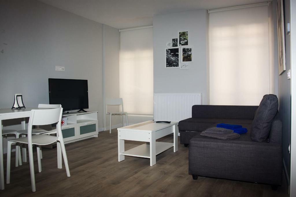 Apartamentos Gyc Viviendas Gold León Exterior foto
